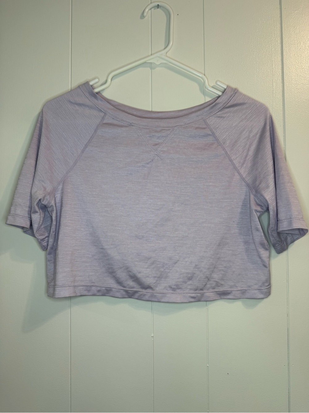 Fabletics Women's Small Cropped Short Sleeve Lavender Top Athleisure, Activewear